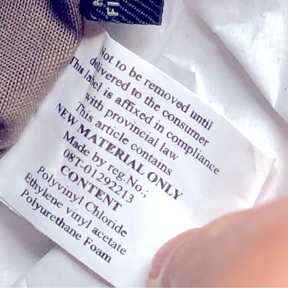 NEW EXPRESS Quilted Wristlet Purse Gold 9” x 6” - Picture 7 of 14